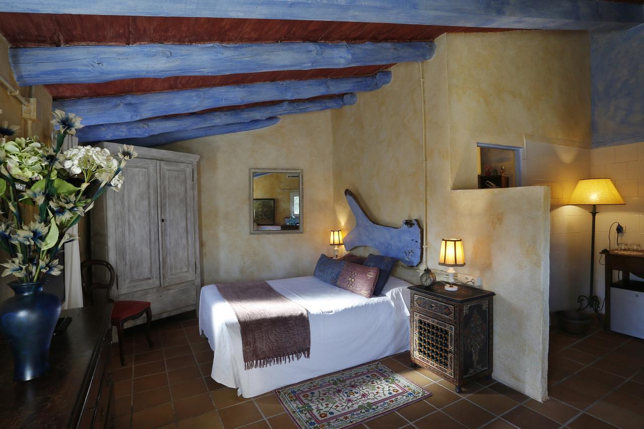 Hostal Blau Peratallada Buitenkant foto
