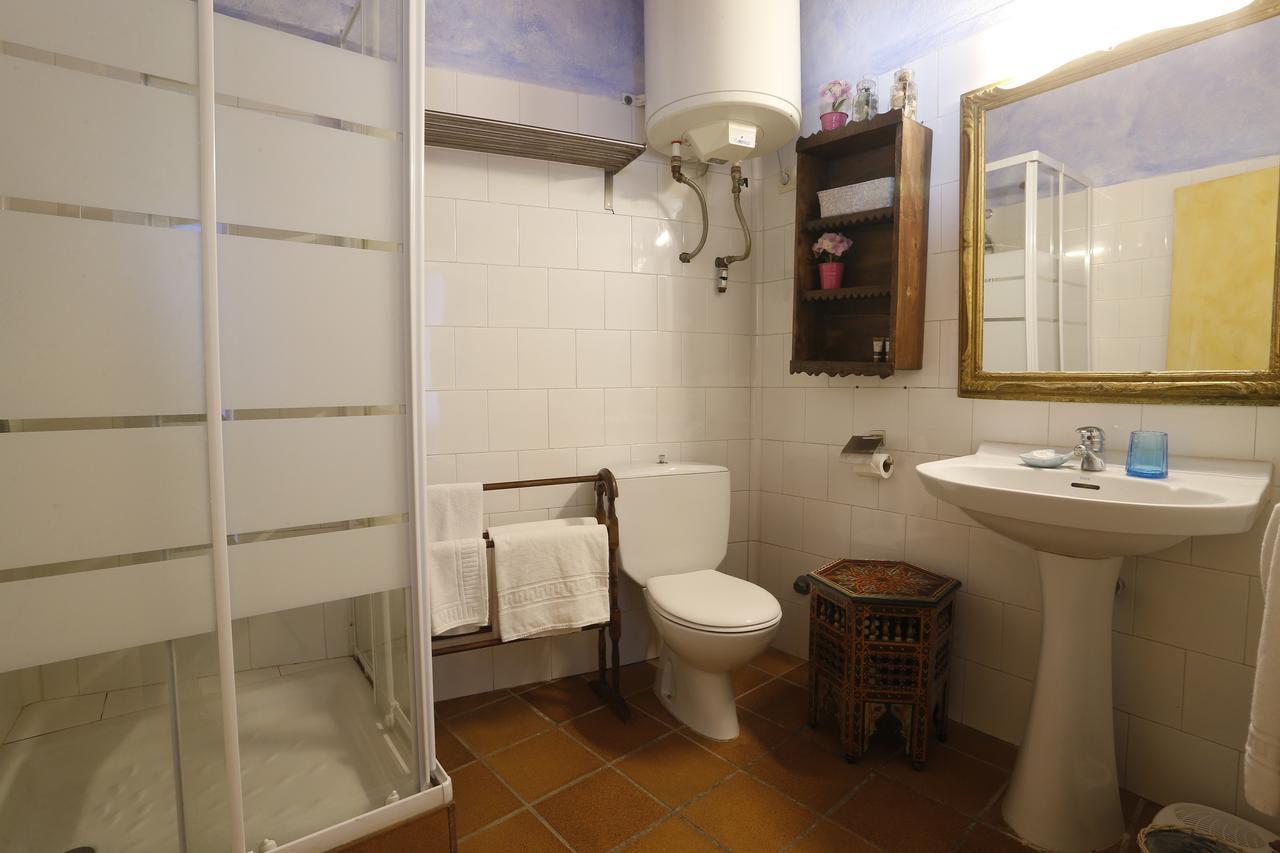 Hostal Blau Peratallada Buitenkant foto
