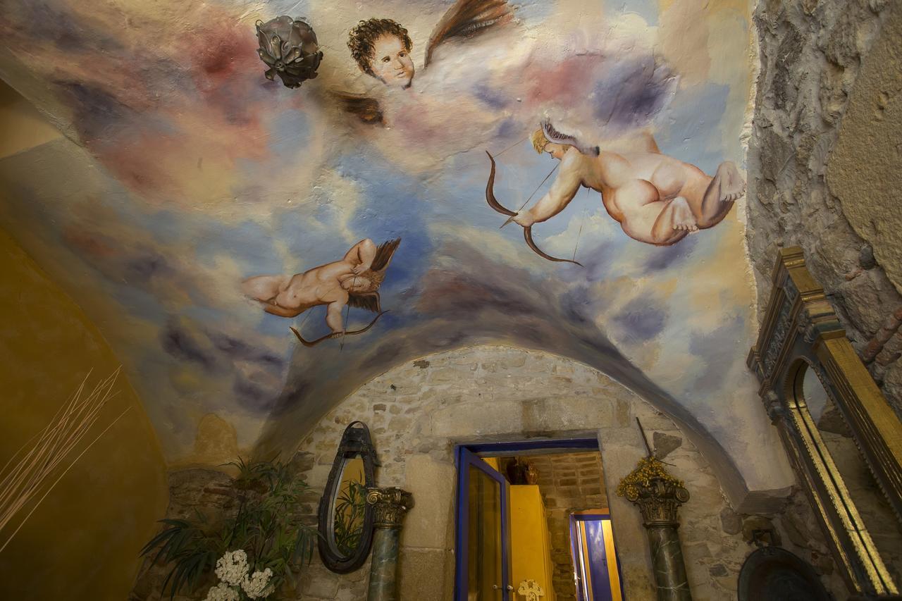 Hostal Blau Peratallada Buitenkant foto
