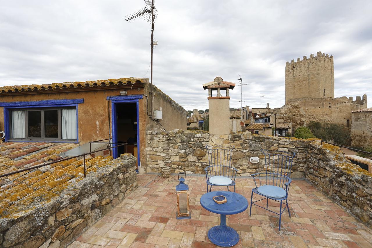Hostal Blau Peratallada Buitenkant foto