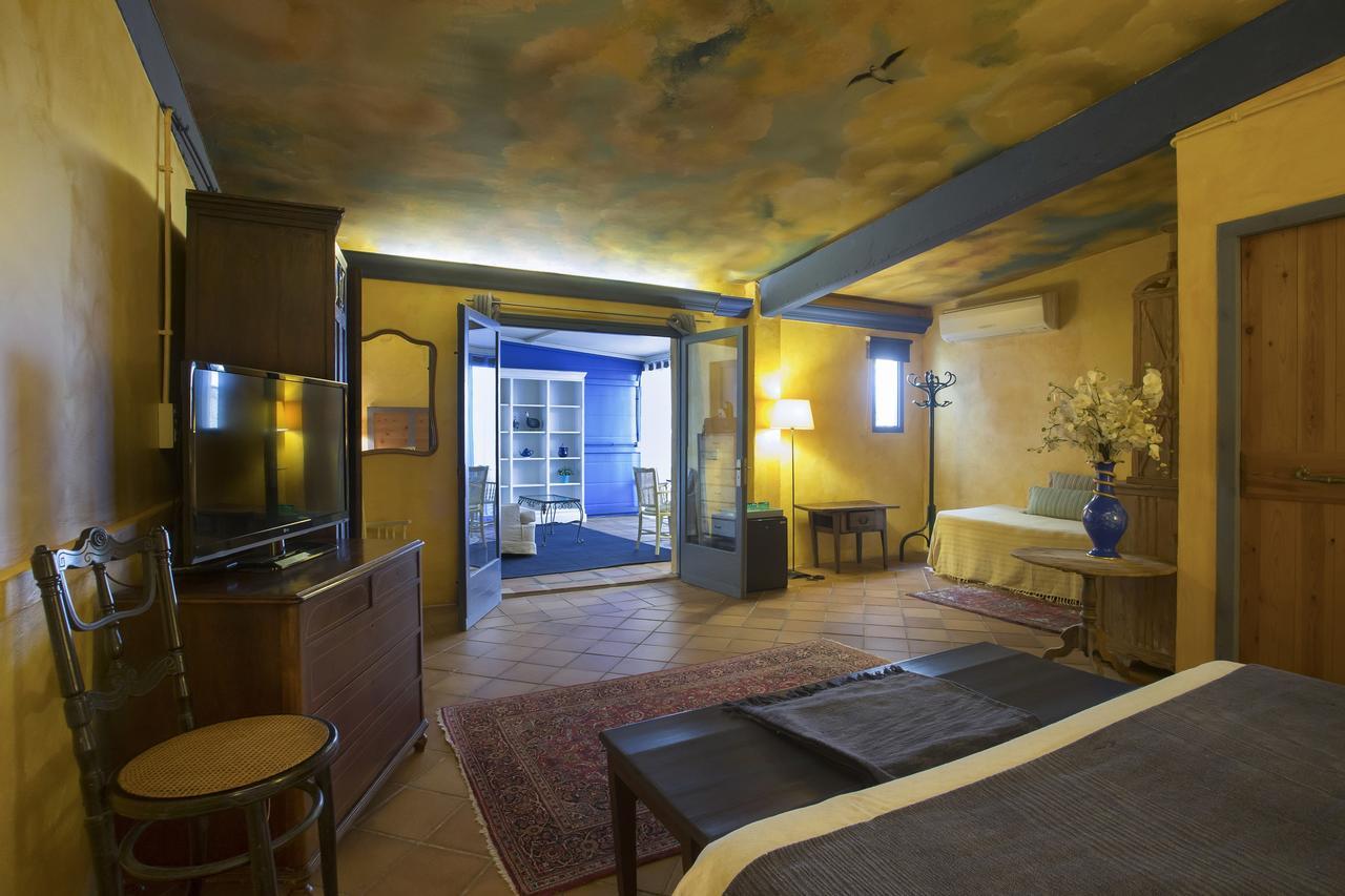 Hostal Blau Peratallada Buitenkant foto